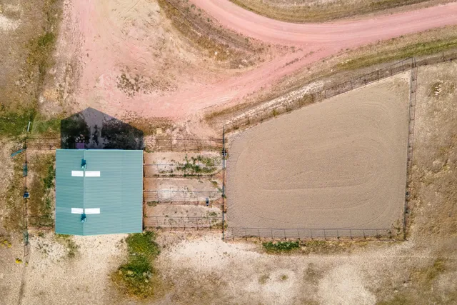 $1,000,000 | 7500 Stone Crest Drive, Gillette, WY 82718