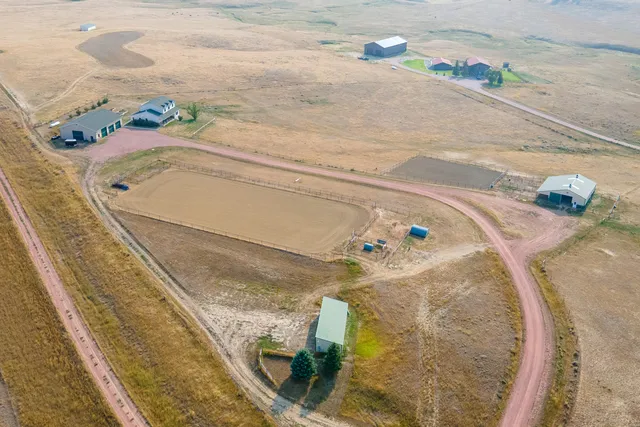 $1,000,000 | 7500 Stone Crest Drive, Gillette, WY 82718