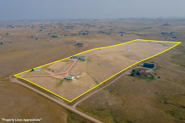 $1,000,000 | 7500 Stone Crest Drive, Gillette, WY 82718