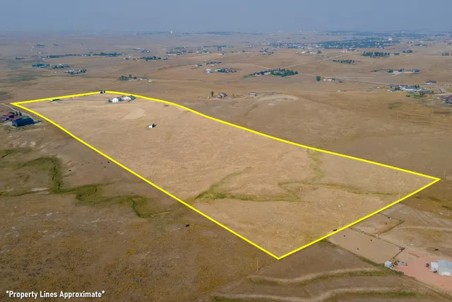 $1,000,000 | 7500 Stone Crest Drive, Gillette, WY 82718