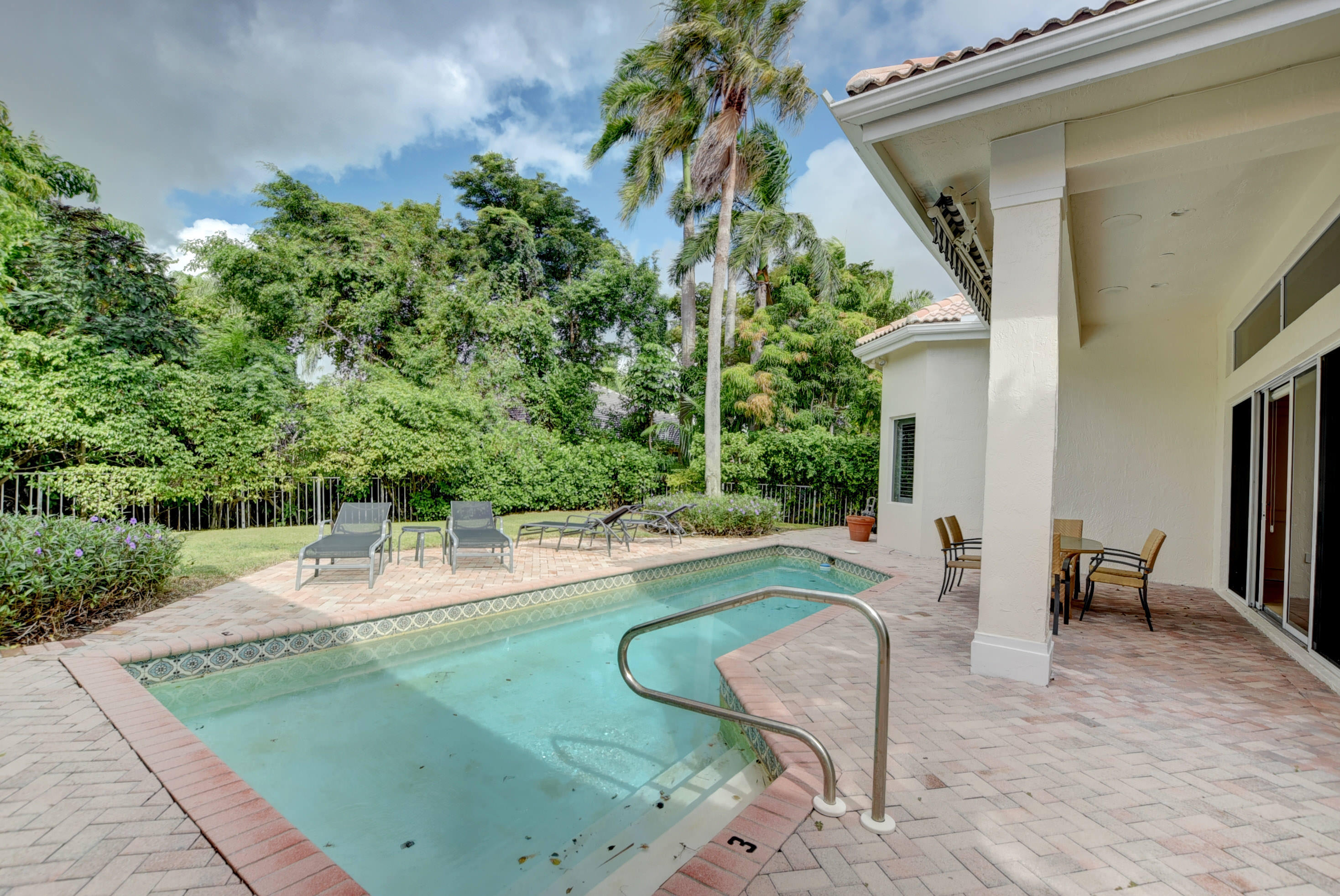7170 Mallorca Crescent Boca Raton, FL 33433 - Photo 35 of 63 Pool Area