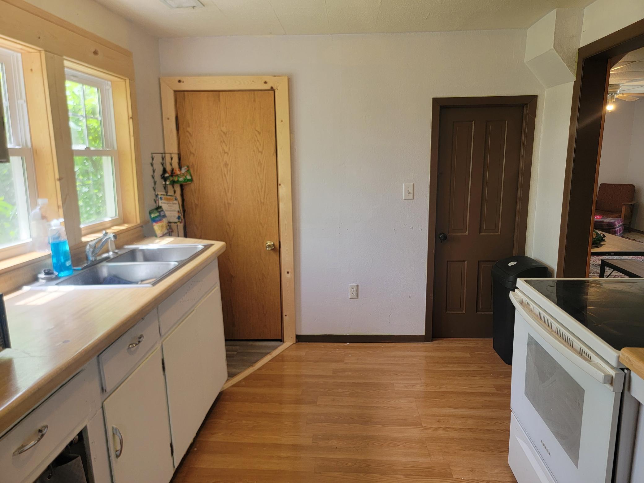 320 8th Street Southeast, Unit B Staples, MN 56479 - Photo 8 of 20