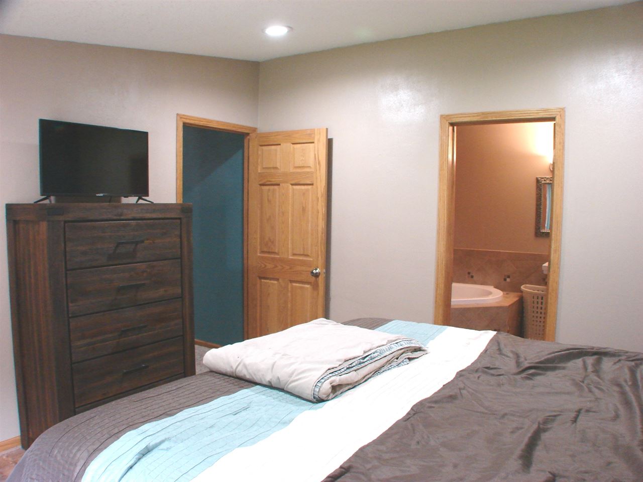 7355 West Jefferson Road Elwell, MI 48832 - Photo 34 of 99 1864583-33.JPG