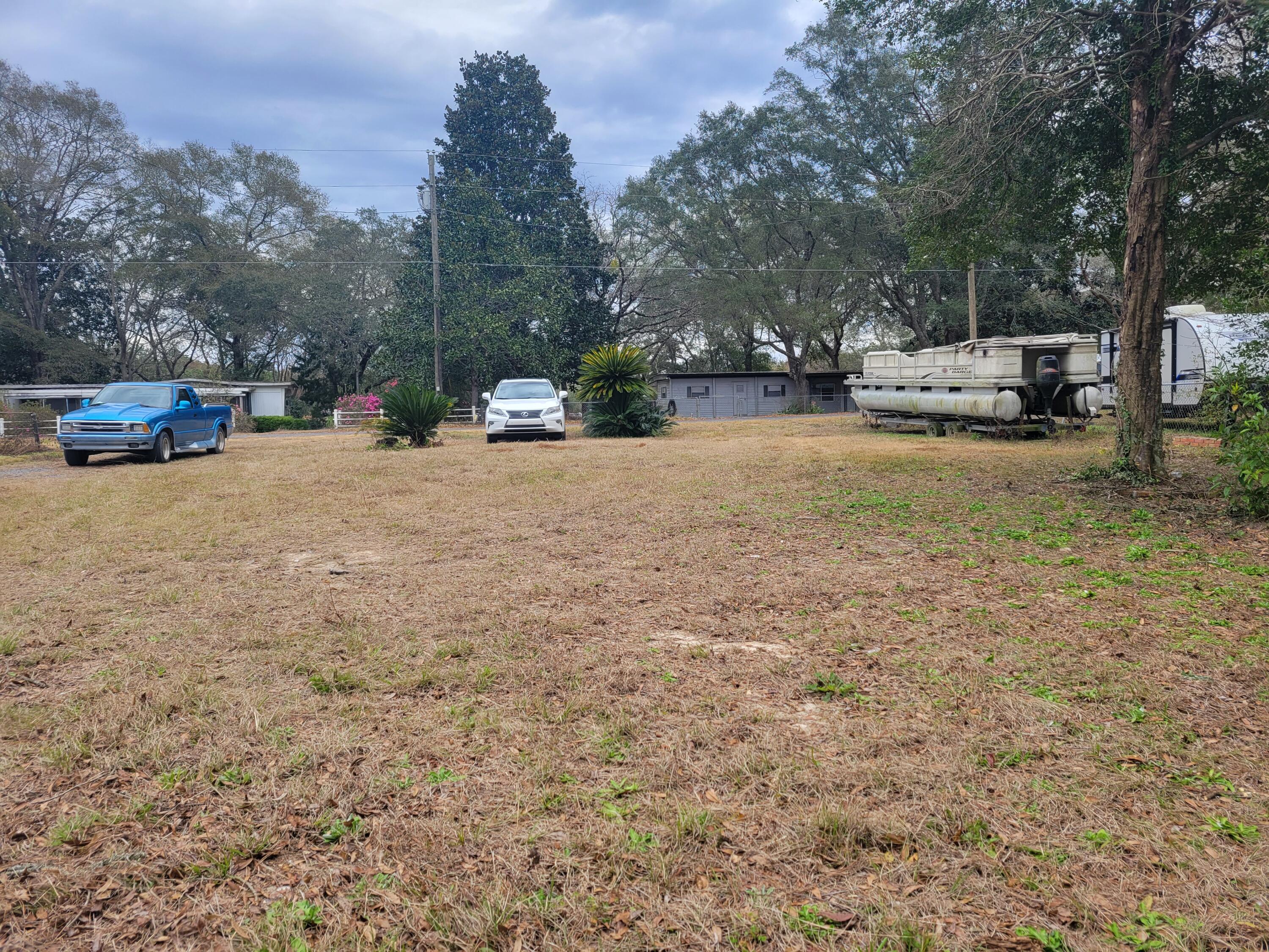 185 Red Eye Road DeFuniak Springs, FL 32433 - Photo 17 of 27 20220221_115439