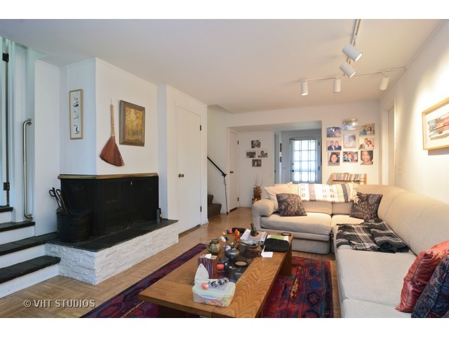 10 Circle Drive Deer Park, IL 60010 - Photo 13 of 25