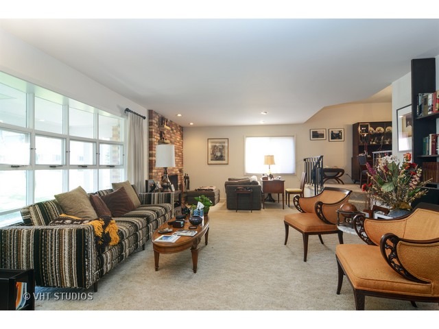 10 Circle Drive Deer Park, IL 60010 - Photo 9 of 25