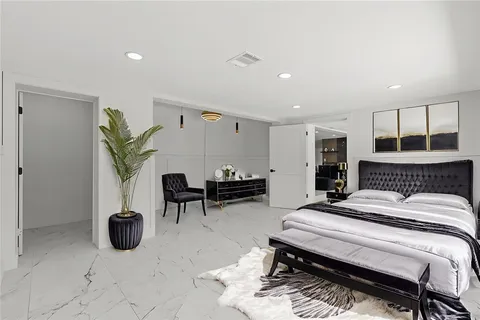 $840,000 | 4440 Huntington Street Northeast, St. Petersburg, FL 33703