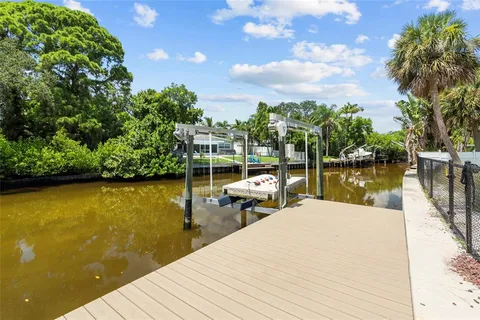 $840,000 | 4440 Huntington Street Northeast, St. Petersburg, FL 33703