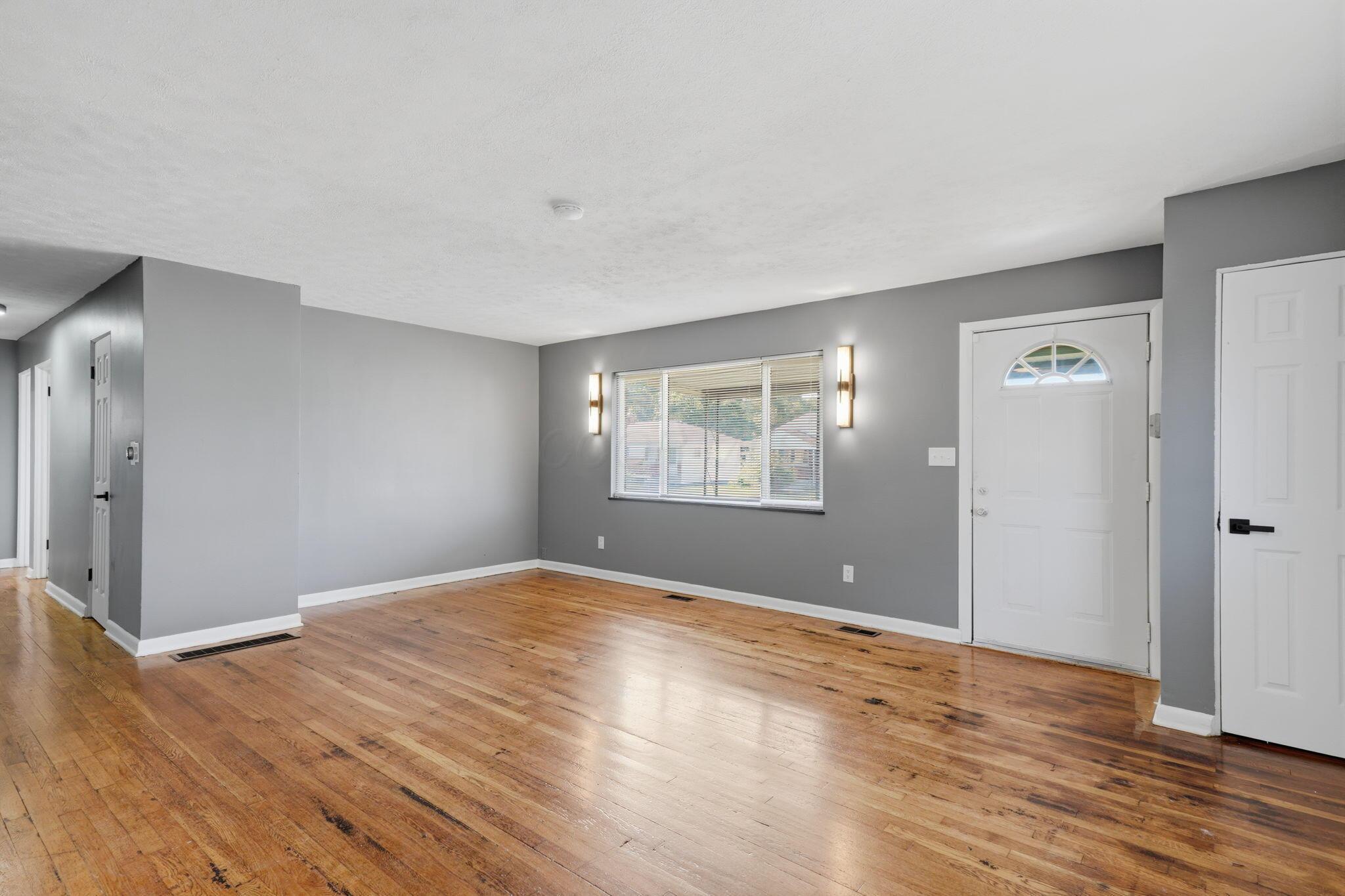 904 Reeb Avenue Columbus, OH 43207 - Photo 18 of 60 11-web-or-mls-904-reeb-ave