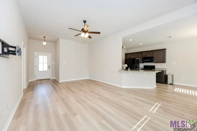 $1,850 | 14032 Barrington Avenue, Denham Springs, LA 70726