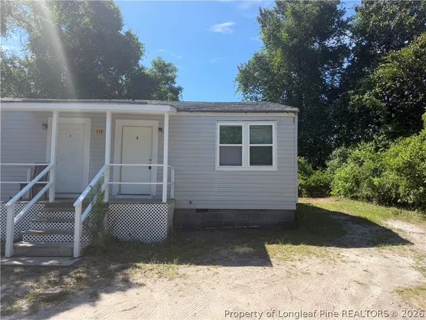 $975 | 119 Johnson Street, Unit B, Spring Lake, NC 28390
