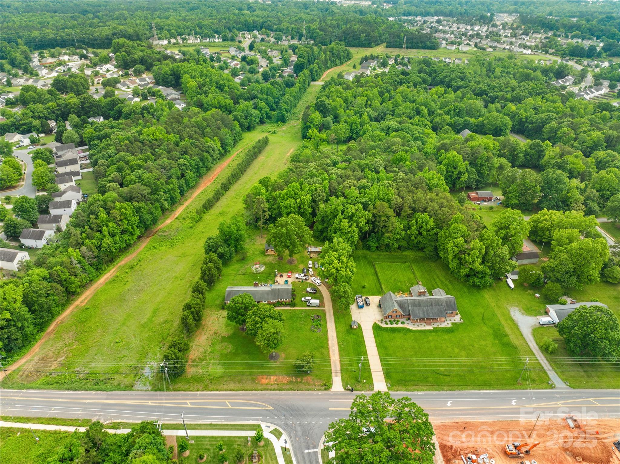 6411 Pleasant Grove Road Charlotte, NC 28216 - Photo 6 of 18 a view of a garden from a balcony