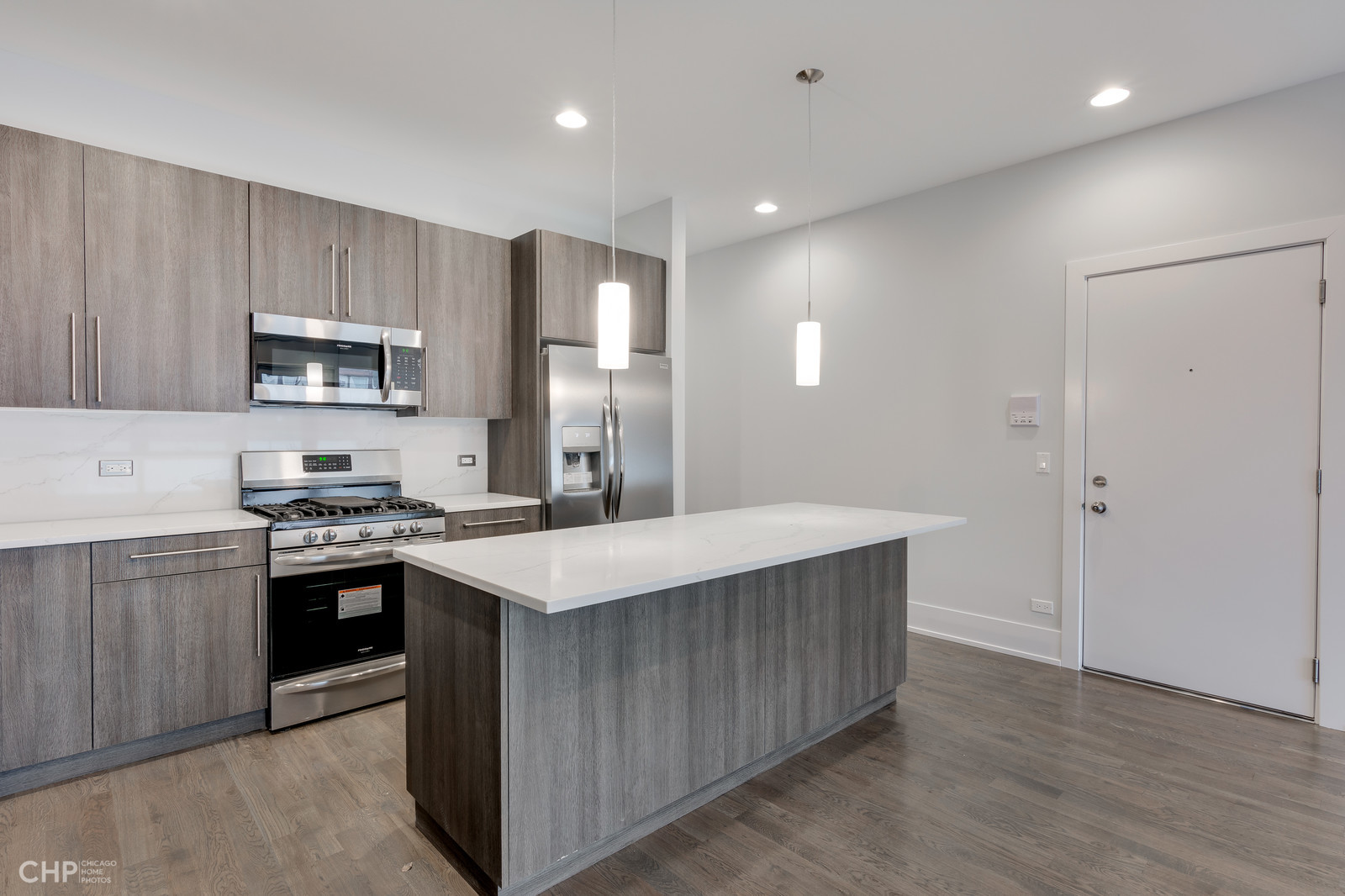 1808 North California Avenue, Unit 3N Chicago, IL 60647 - Photo 3 of 14