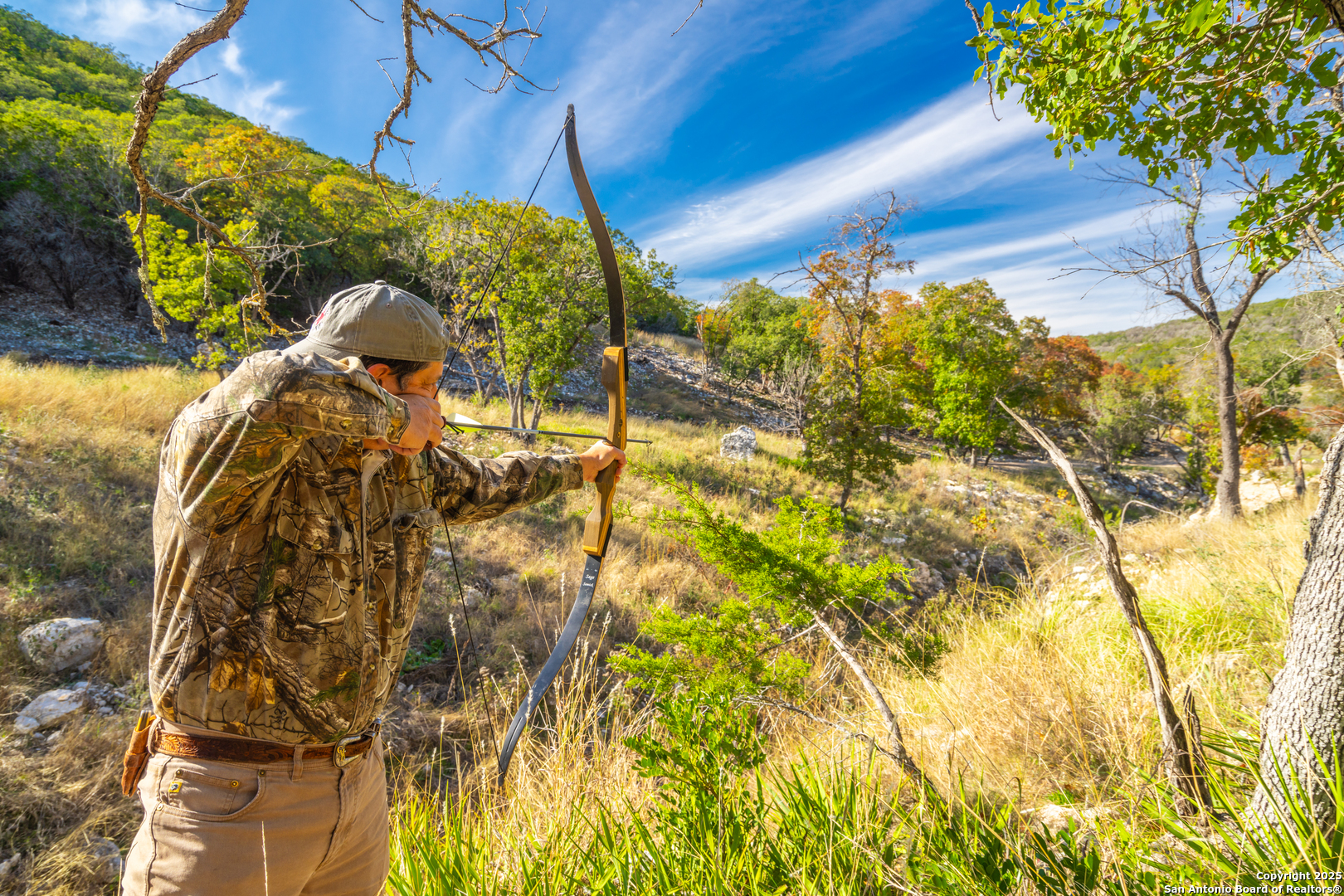 83 Leakey Tx 78873 Leakey, TX 78873 - Photo 35 of 38 a view of a yard