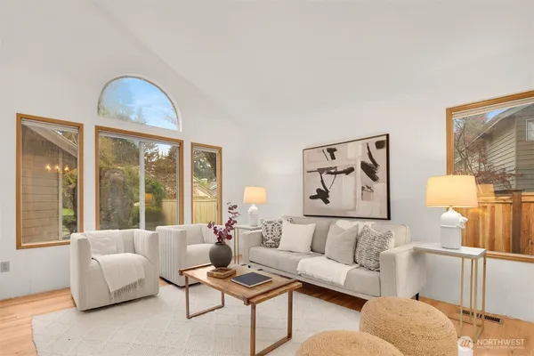$1,425,000 | 3540 254th Avenue Southeast, Sammamish, WA 98029