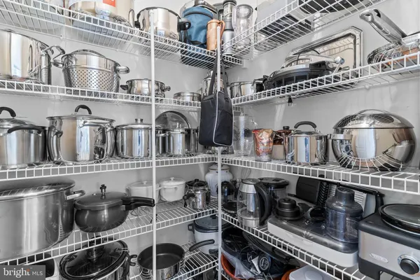 $1,200,000 | 5 Cross Point Drive, Owings, MD 20736