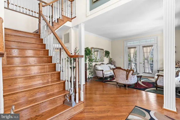 $1,200,000 | 5 Cross Point Drive, Owings, MD 20736