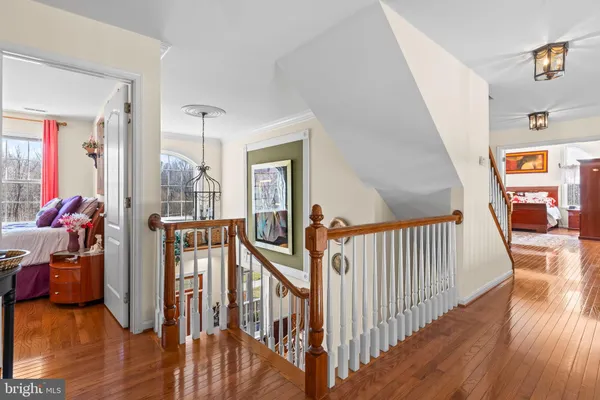 $1,200,000 | 5 Cross Point Drive, Owings, MD 20736