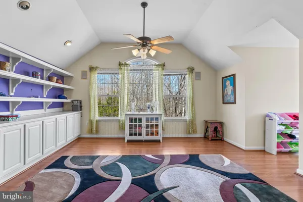 $1,200,000 | 5 Cross Point Drive, Owings, MD 20736