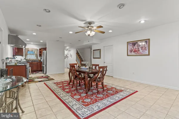 $1,200,000 | 5 Cross Point Drive, Owings, MD 20736