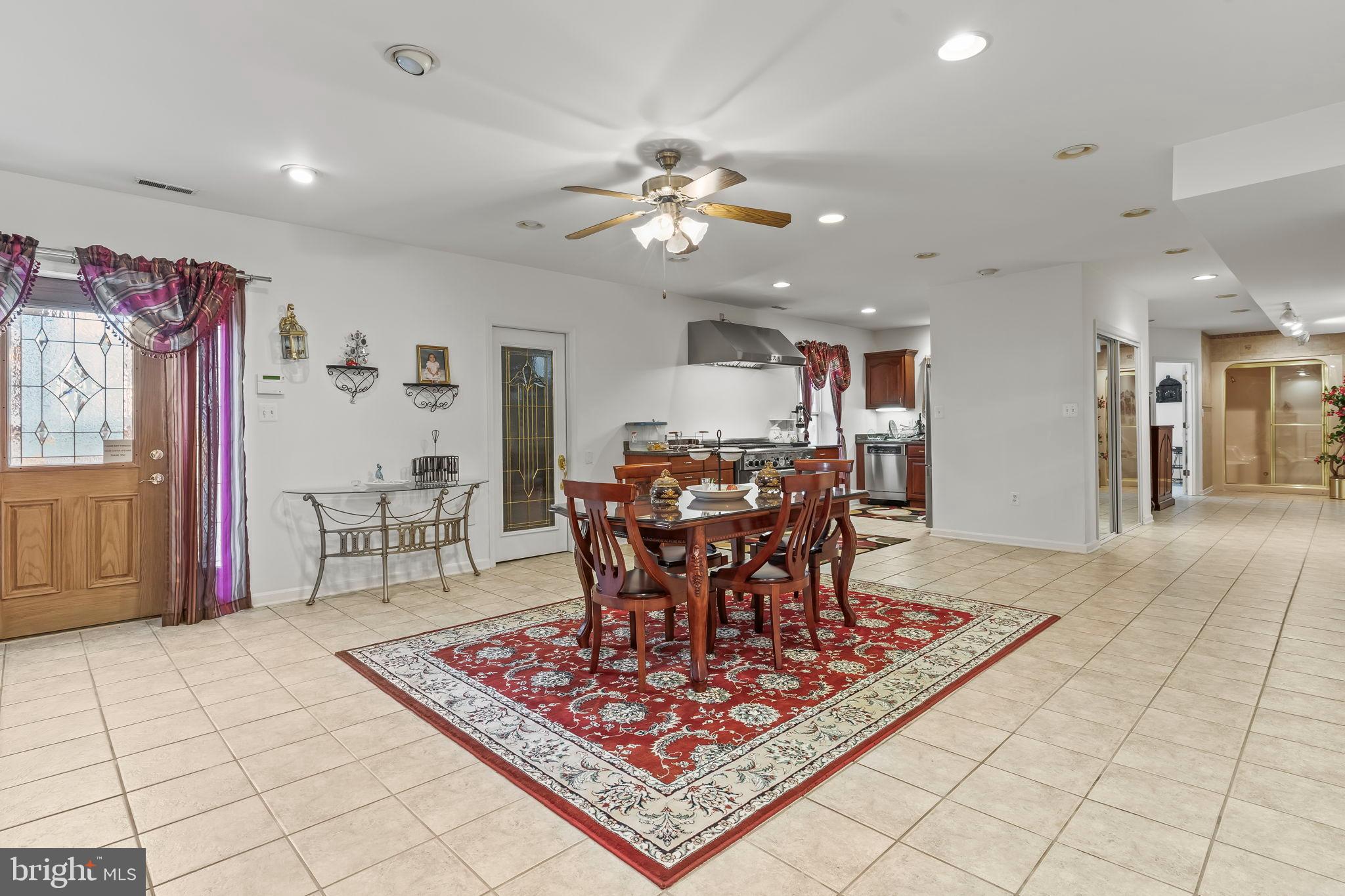 5 Cross Point Drive Owings, MD 20736 - Photo 38 of 63 Spacious dining area with elegant decor.
