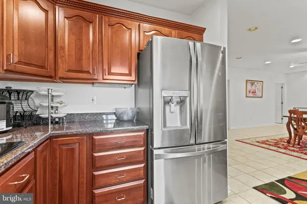 $1,200,000 | 5 Cross Point Drive, Owings, MD 20736