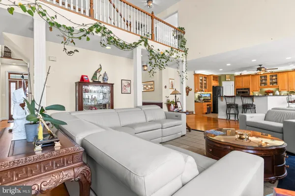 $1,200,000 | 5 Cross Point Drive, Owings, MD 20736