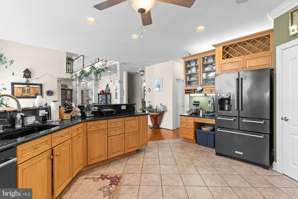 $1,200,000 | 5 Cross Point Drive, Owings, MD 20736