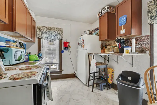 $165,000 | 17 Tennyson Avenue, Battle Creek, MI 49015