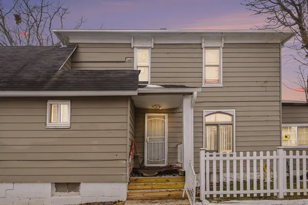 $165,000 | 17 Tennyson Avenue, Battle Creek, MI 49015