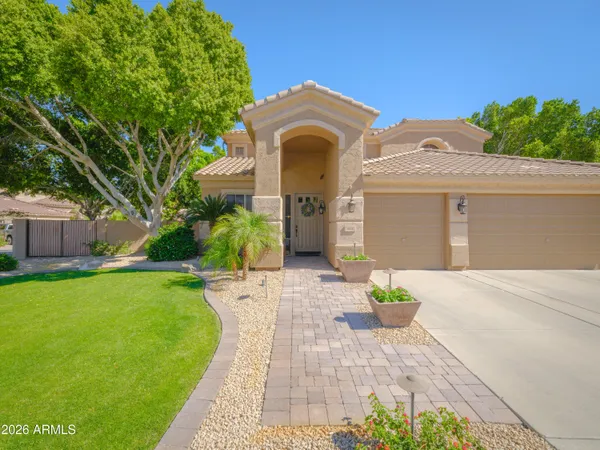$725,000 | 6132 West Topeka Drive, Glendale, AZ 85308
