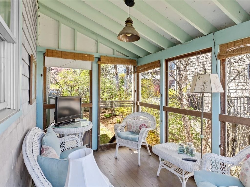 151 Pilgrim Road Weymouth, MA 02191 - Photo 20 of 27
