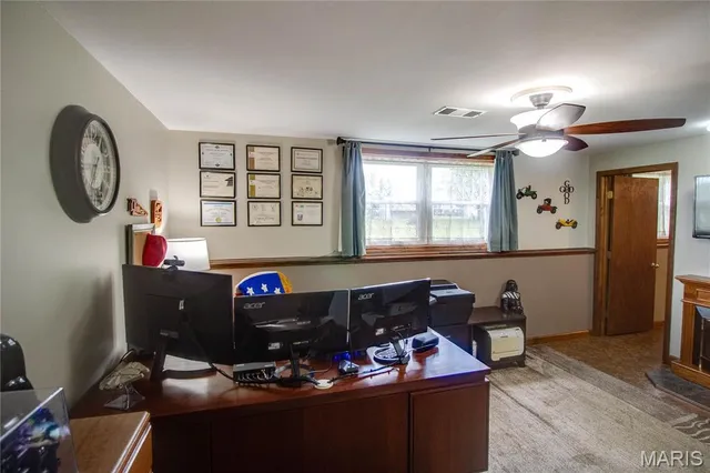 $200,000 | 22520 South Centennial Road, Jerseyville, IL 62052