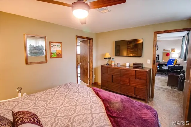 $200,000 | 22520 South Centennial Road, Jerseyville, IL 62052