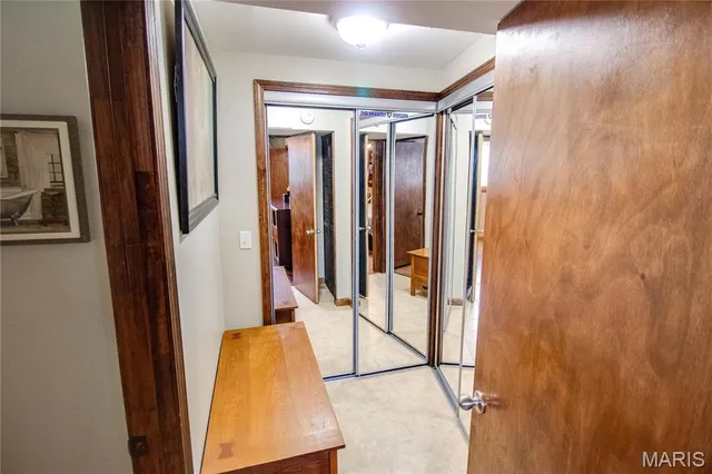 $200,000 | 22520 South Centennial Road, Jerseyville, IL 62052