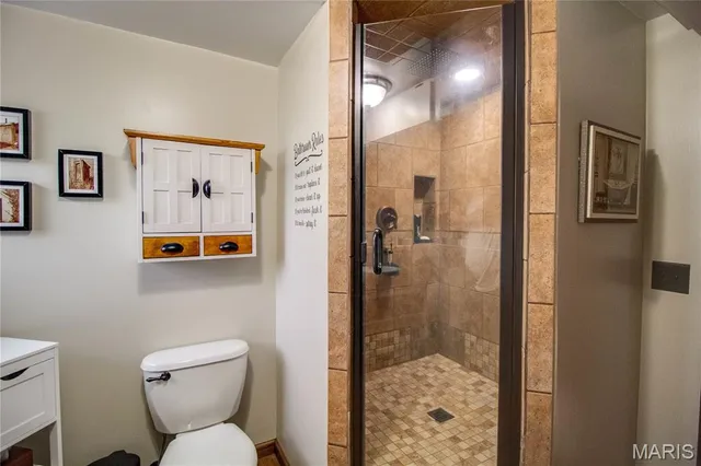 $200,000 | 22520 South Centennial Road, Jerseyville, IL 62052