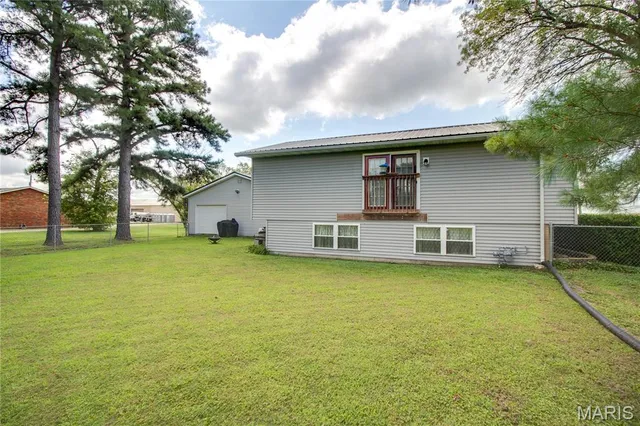 $200,000 | 22520 South Centennial Road, Jerseyville, IL 62052