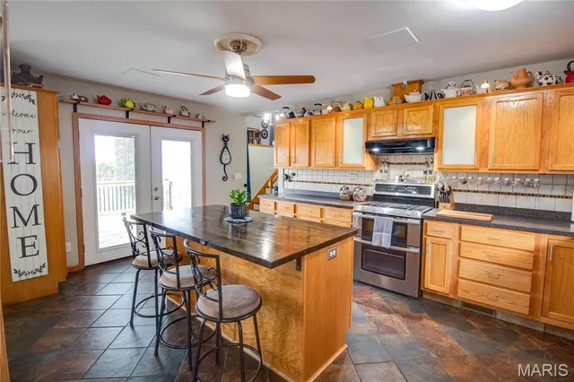 $200,000 | 22520 South Centennial Road, Jerseyville, IL 62052