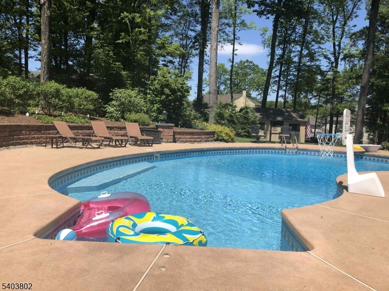 5 Fennimore Court Flanders, NJ 07836 - Photo 8 of 50