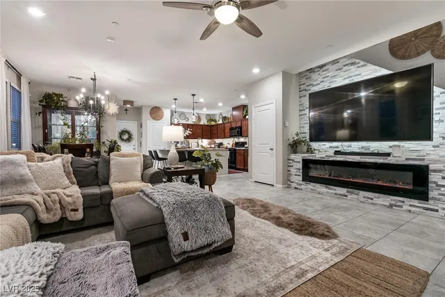 $360,000 | 1009 Belton Lake Avenue, North Las Vegas, NV 89086