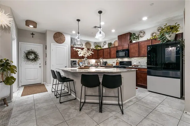 $360,000 | 1009 Belton Lake Avenue, North Las Vegas, NV 89086