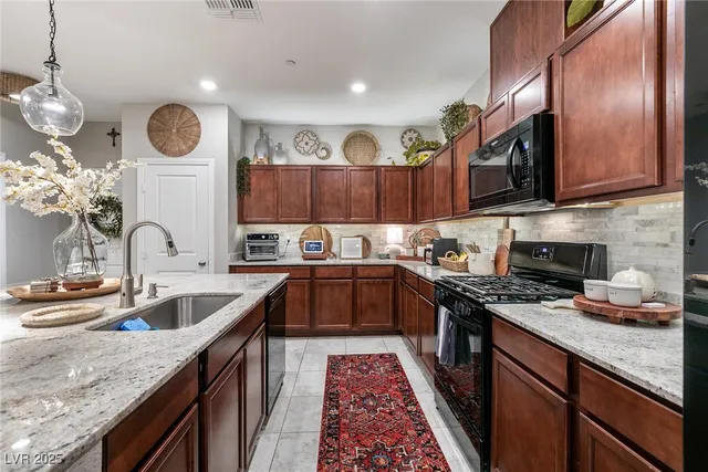 $360,000 | 1009 Belton Lake Avenue, North Las Vegas, NV 89086