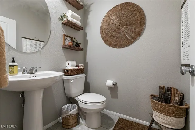 $360,000 | 1009 Belton Lake Avenue, North Las Vegas, NV 89086