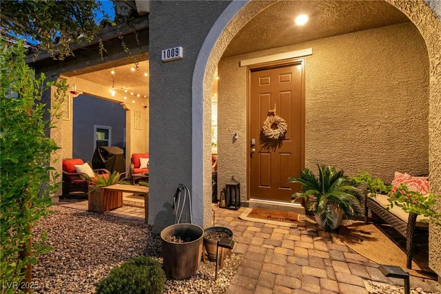 $360,000 | 1009 Belton Lake Avenue, North Las Vegas, NV 89086