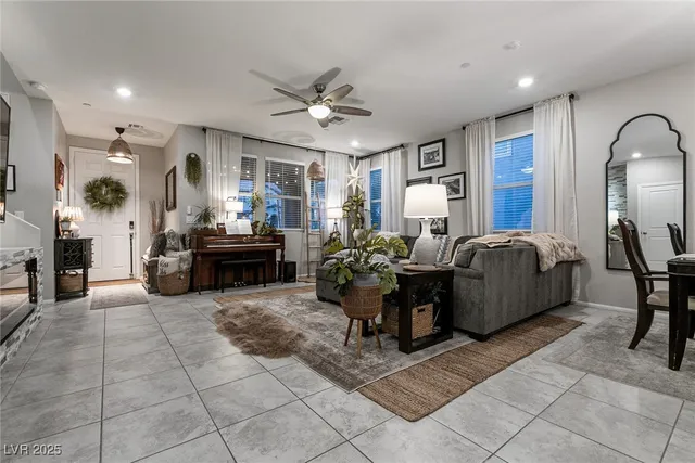 $360,000 | 1009 Belton Lake Avenue, North Las Vegas, NV 89086