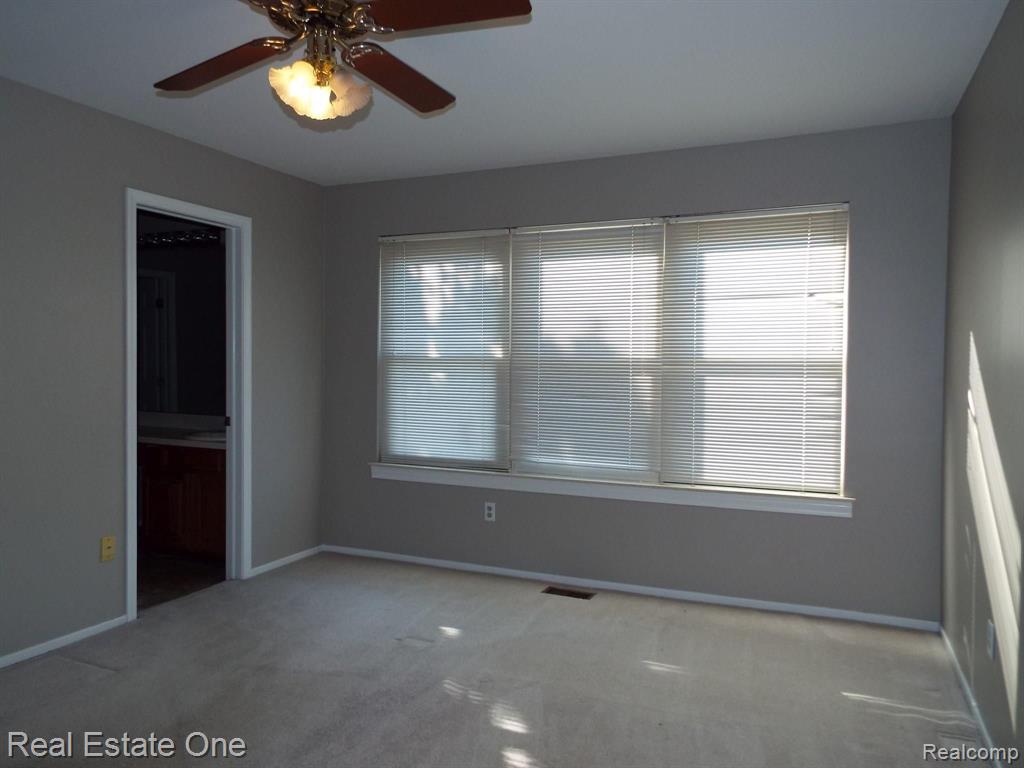 44937 Lemont Road Canton, MI 48187 - Photo 21 of 43
