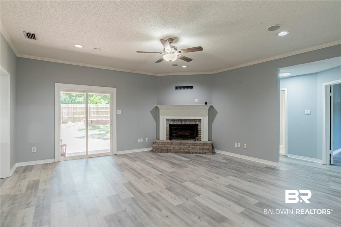 129 Lakeview Loop Daphne, AL 36526 - Photo 15 of 28 Living Room