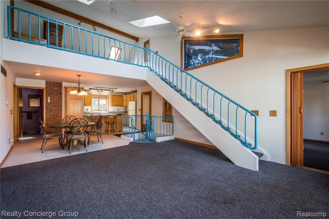 9004 River Valley Road Brighton, MI 48116 - Photo 6 of 34 River Valley-28.jpg