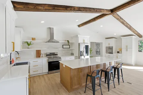 $1,275,000 | 5161 Granny White Pike, Nashville, TN 37220