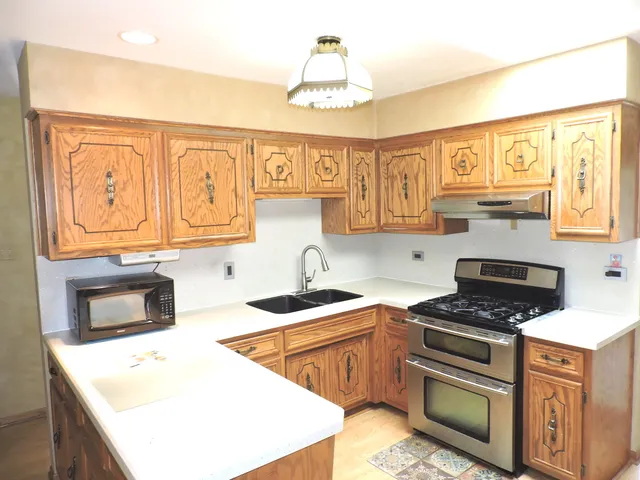 $354,551 | 6931 Coachwood Trail, Tinley Park, IL 60477